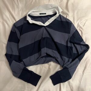Blue striped brandy top